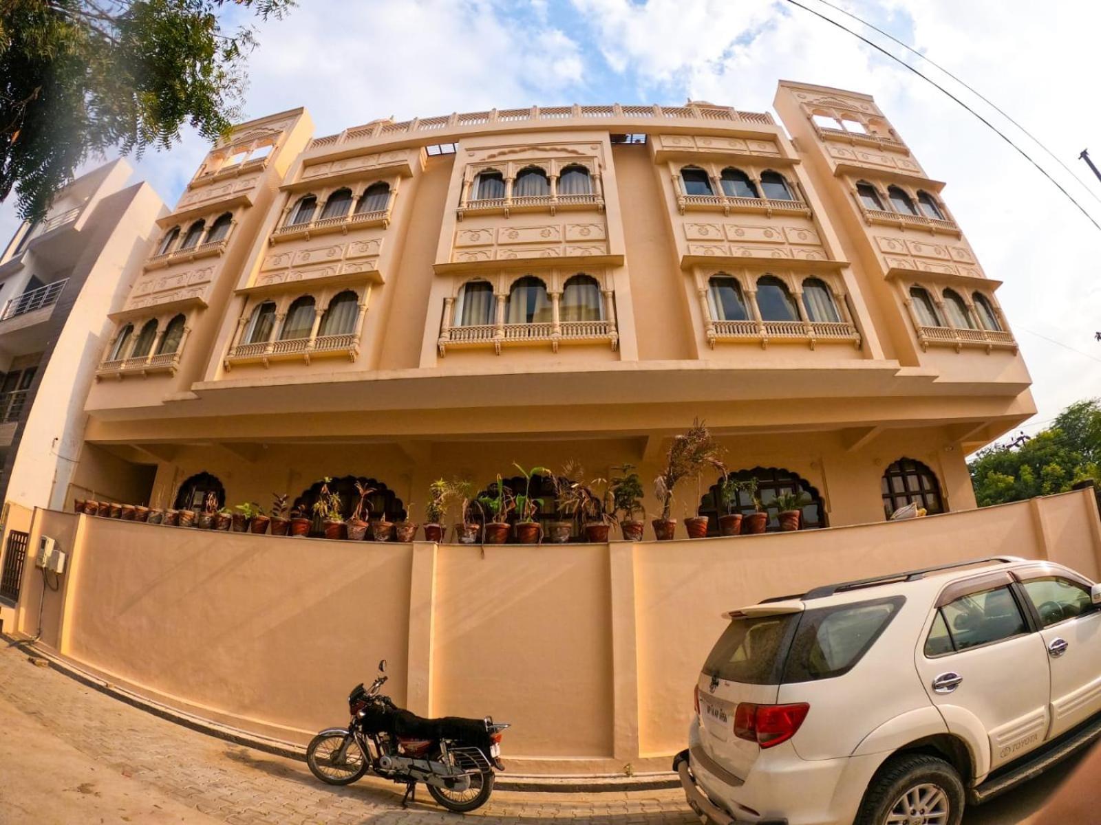The Taj Vista Agra- Walking Distance To Taj Mahal Agra (Uttar Pradesh) Exterior foto