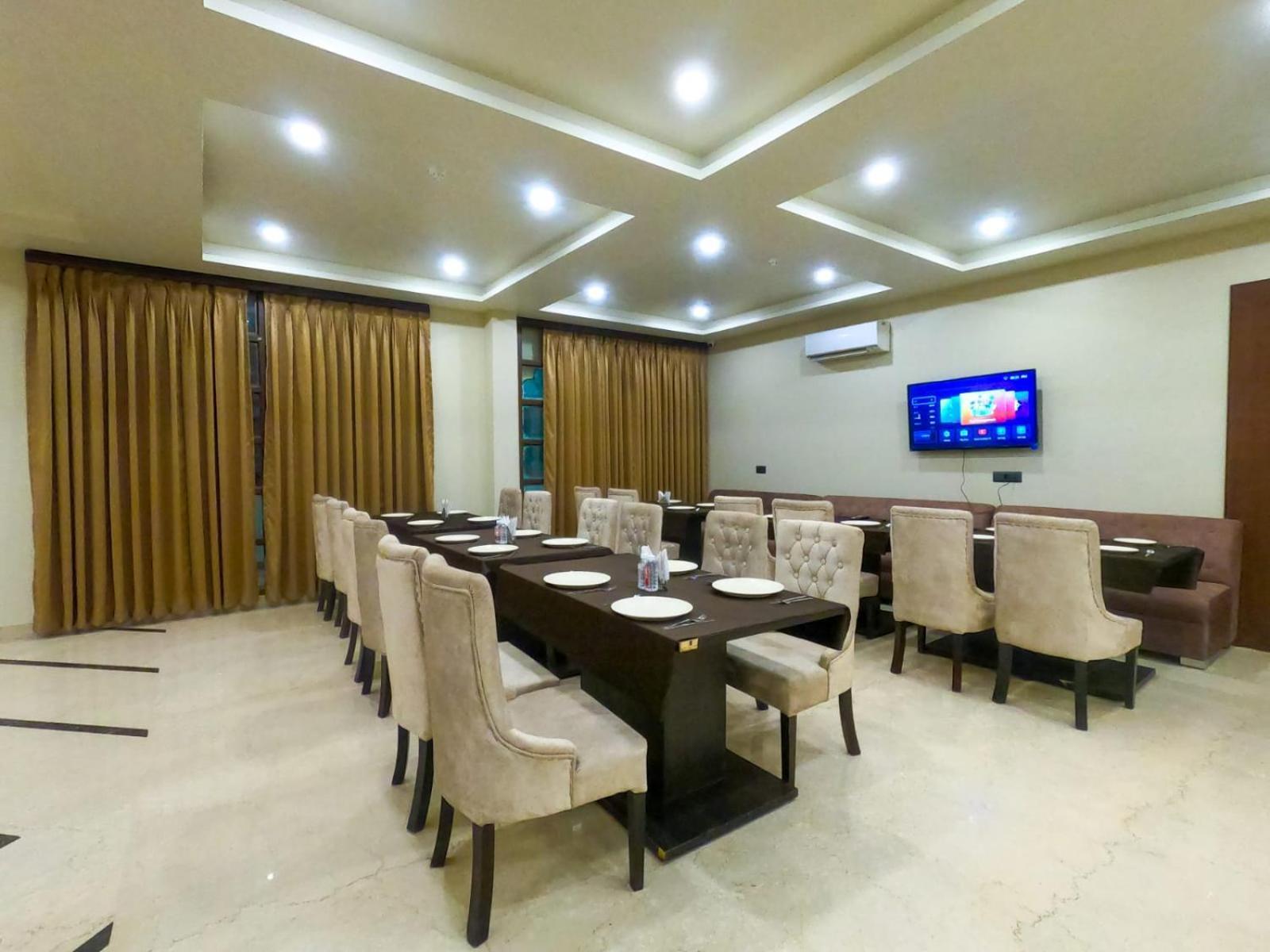 The Taj Vista Agra- Walking Distance To Taj Mahal Agra (Uttar Pradesh) Exterior foto